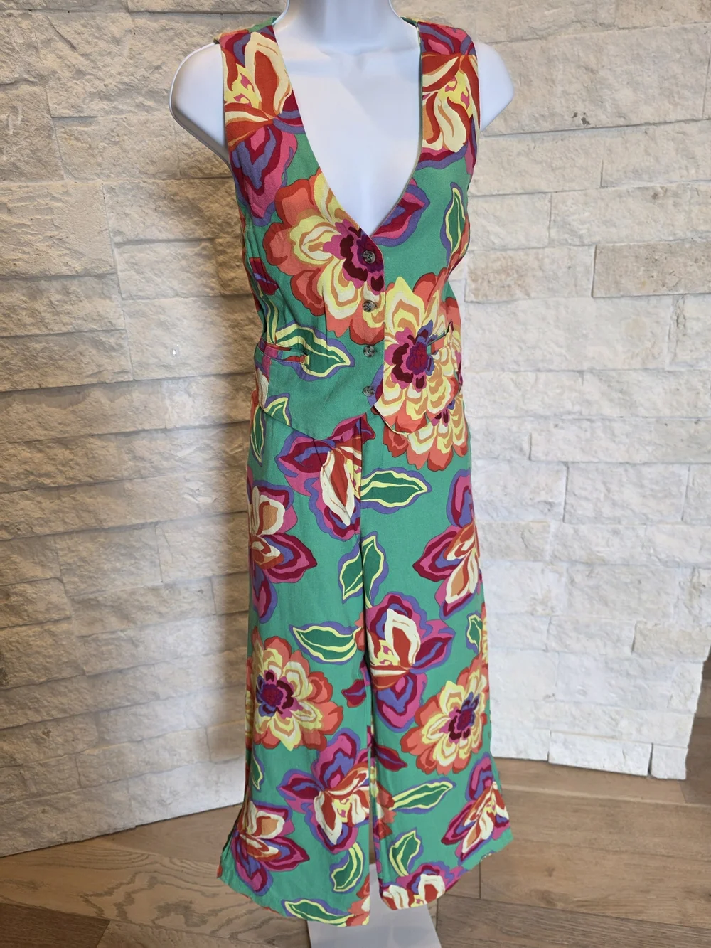 Gianni Bini - Matching Set With Wide-Leg Pants and Vest in Green & Multicolor